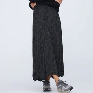 NWT Zara Black Midi Skirt